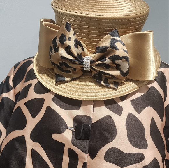 Hat - Picture 5 of 6